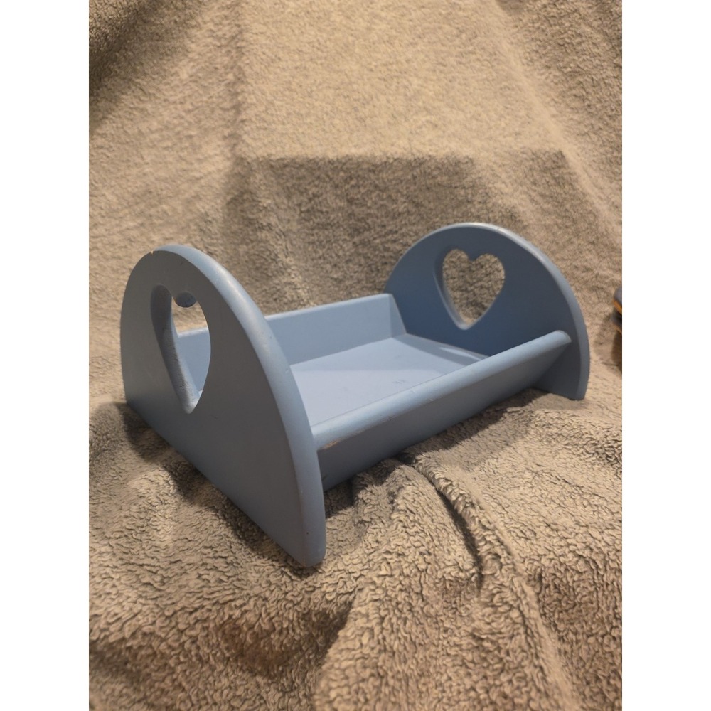 Vintage Shelf Or Doll Bed Heart Cutout Country Blue Cottagecore‎ Grandmacore